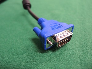 （画像4）RGBケーブルのコネンクタ形状
