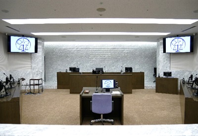 （画像2）特許庁・審判廷の画像