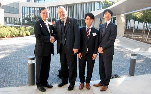 （写真）関係者の集合写真